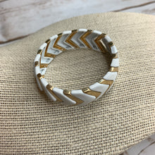 Load image into Gallery viewer, White/Gold Stretch Bracelet