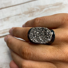 Load image into Gallery viewer, Black/Gunmetal Druzy Ring