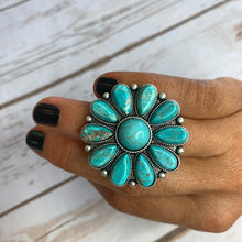 Load image into Gallery viewer, Sale! Big Turquoise Flower Ring