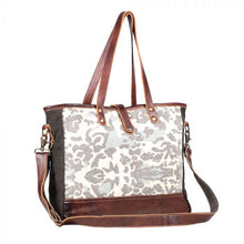 Load image into Gallery viewer, Myra Bag - Panache Weekender Bag