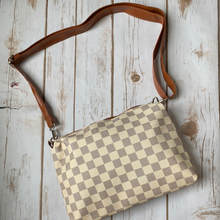 Load image into Gallery viewer, Inspired Crossbody Purse. Cream Checkered.