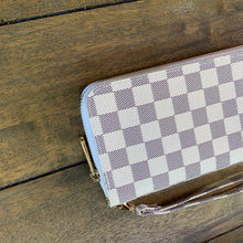 Load image into Gallery viewer, White &amp; Grey Checked Inspired Wallet / Wristlet