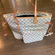 Load image into Gallery viewer, SALE! Cream Checked Inspired Tote with Matching Wristlet