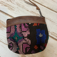 Load image into Gallery viewer, Hand Loomed Coin Purse