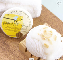 Load image into Gallery viewer, Sale! Oatmeal Milk Honey Bubble Scoop Truffle