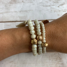 Load image into Gallery viewer, Ivory/Gold 3 Piece