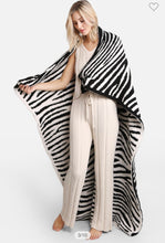 Load image into Gallery viewer, Cozy Zebra Blanket Black/White - 60x50