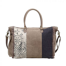 Load image into Gallery viewer, Myra Bag - Retro Print Weekender Bag