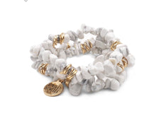Load image into Gallery viewer, Kinsley Gold Pepper Cluster Bracelet L/XL
