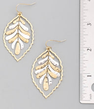 Load image into Gallery viewer, Mixed Metal Leaf Dangle Earring
