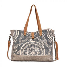 Load image into Gallery viewer, Myra Bag - Abridge Weekender Bag