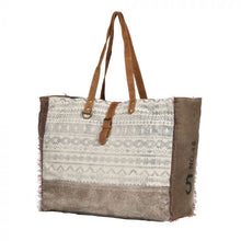 Load image into Gallery viewer, Myra Bag - Offhand Weekender Bag