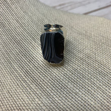 Load image into Gallery viewer, Silver Hammered Agate Statement Ring