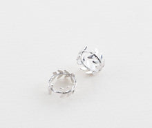Load image into Gallery viewer, Sterling Silver Vineyard Vines Hoops