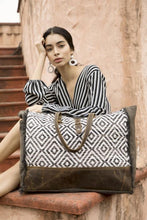 Load image into Gallery viewer, Myra Bag - Decent blend Weekender Bag