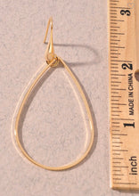 Load image into Gallery viewer, Silver Teardrop Earrings