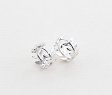 Load image into Gallery viewer, Sterling Silver Vineyard Vines Hoops